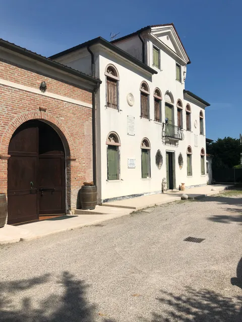 Azienda Vinicola Villa Canthus