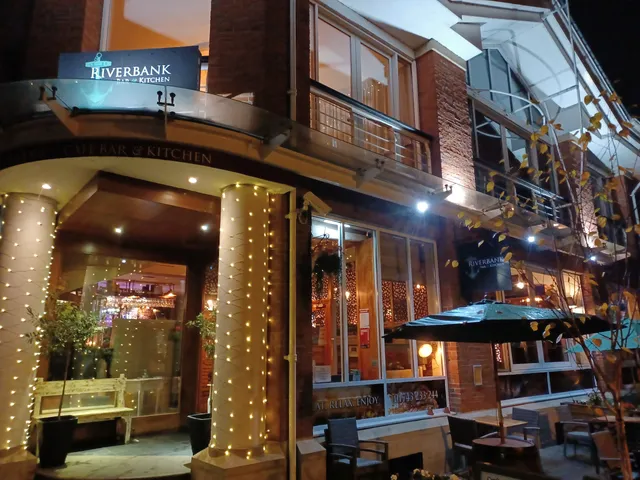 Riverbank Bar + Kitchen