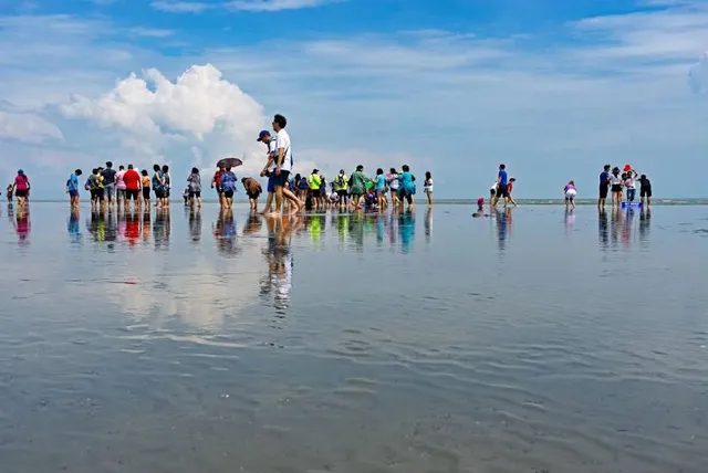 Public Art - Sky Mirror