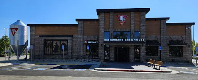 BJ's Restaurant & Brewhouse