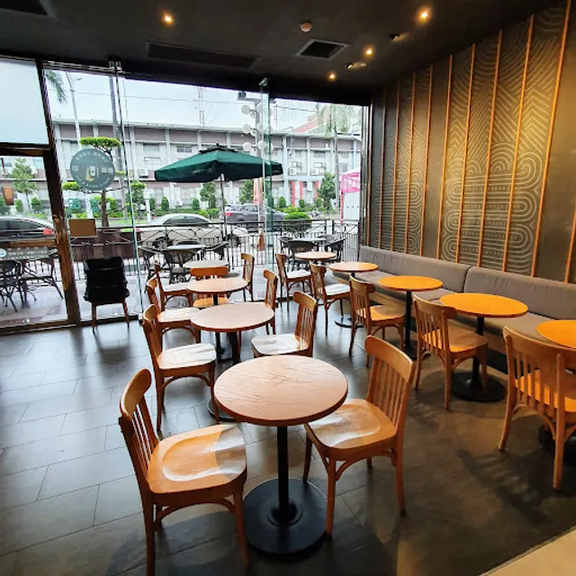 STARBUCKS Pingtung Shop