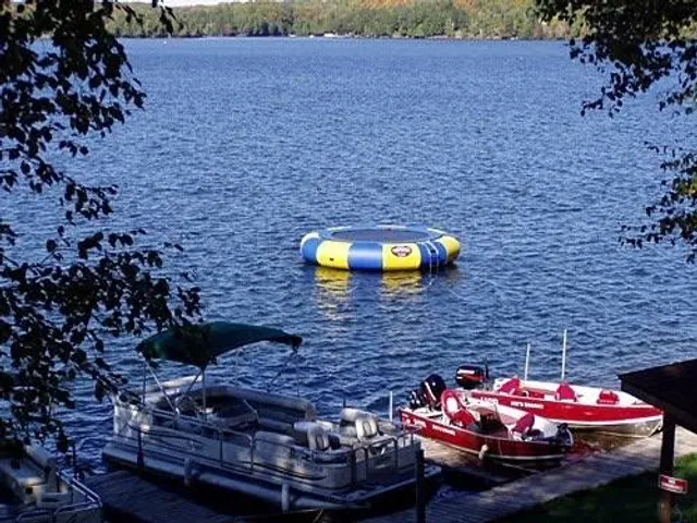 Thousand Island Lake