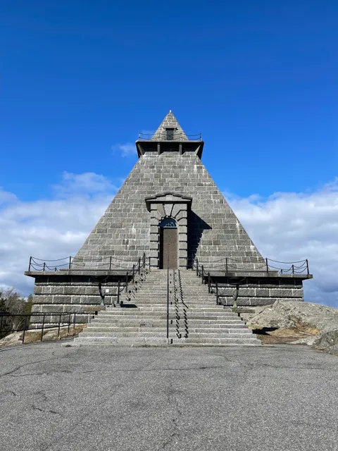 Minnehallen "The Hall of Remembrance"