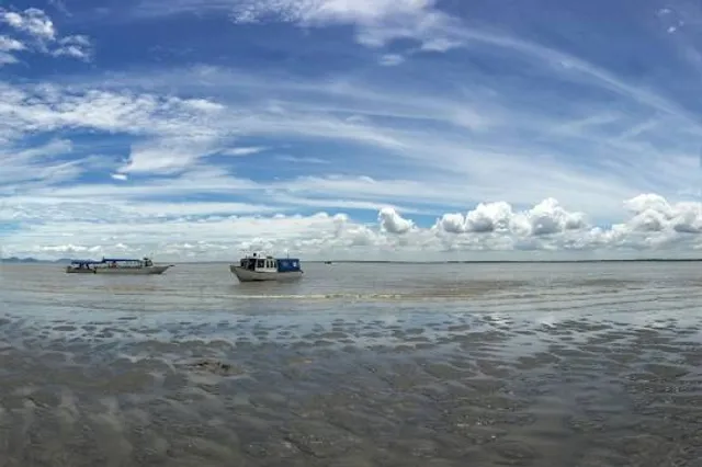 Official Jetty Sky Mirror Kuala Selangor