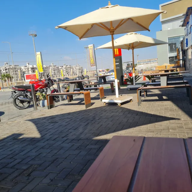 McDonald's Chill-Out Zayed