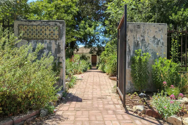 Dallidet Adobe & Gardens