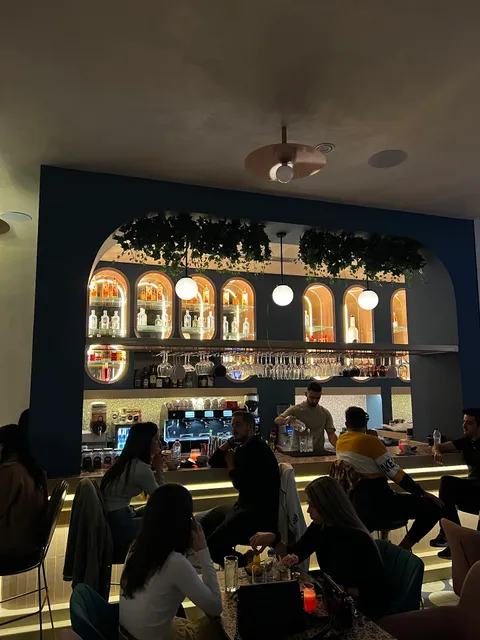 Dot • Coffee Bar Restaurant