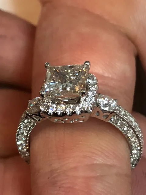 Gold & Diamond International