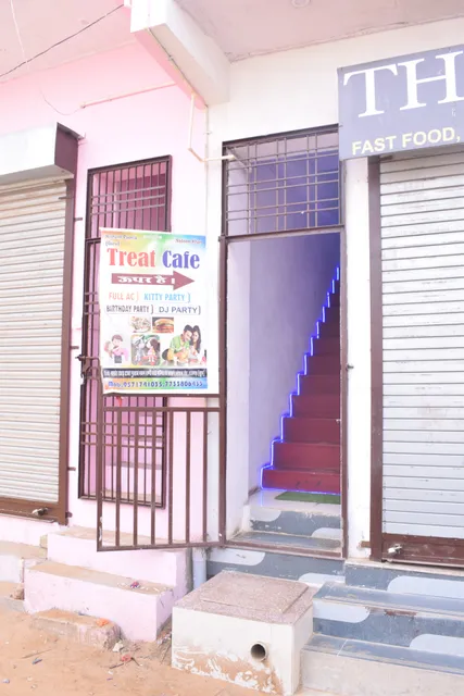 Treat Cafe Rajgarh - Best Cafe & Fast Food Restaurant