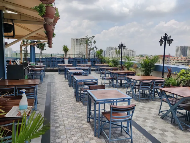 Vapour Brewpub and Diner