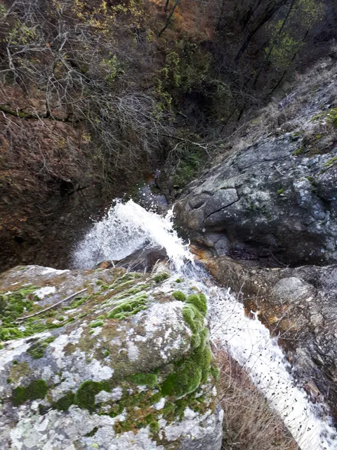 Waterfall "Shtrokaloto" (Dobursko)