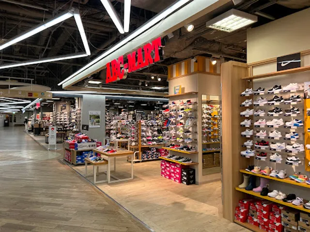 ABC-MART Odaiba DECKS Tokyo Beach Shop