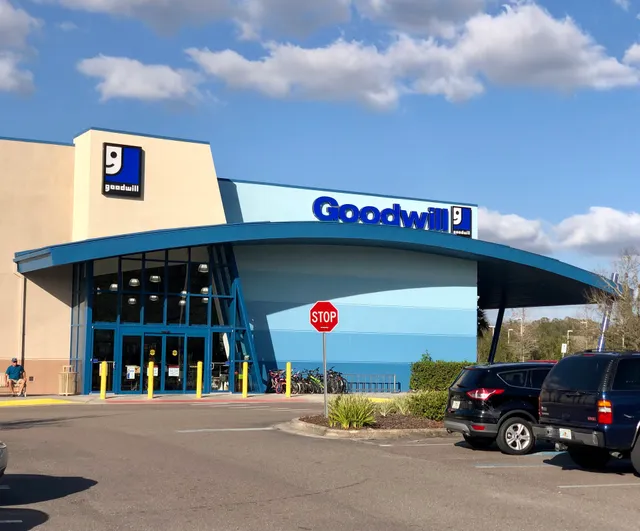 Goodwill Wesley Chapel Superstore
