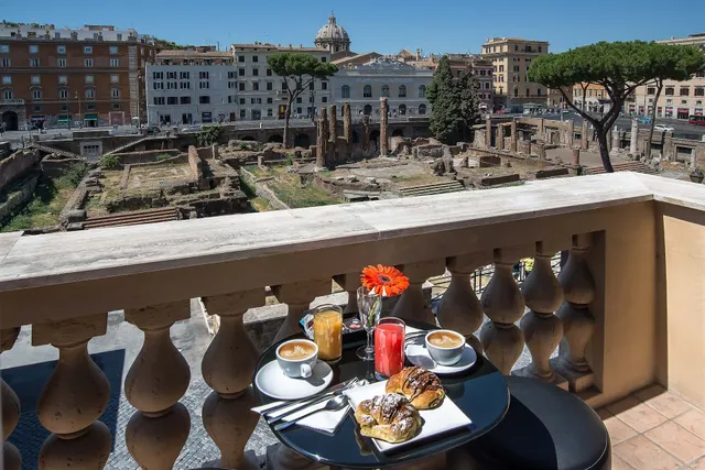 Pantheon Caesar Relais