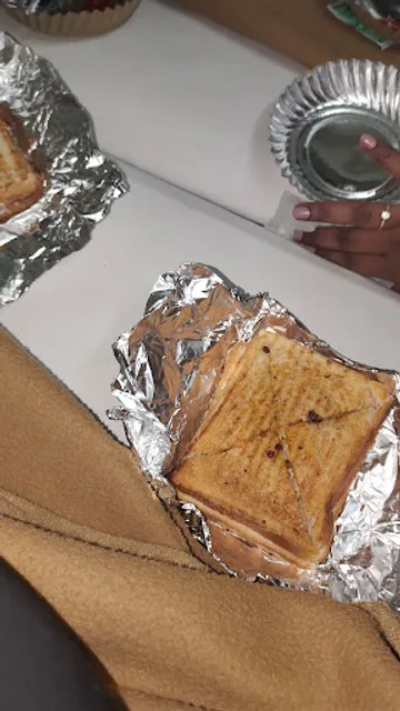 SHRI MAHALAXMI SANDWICH AND PIZZA CENTRE