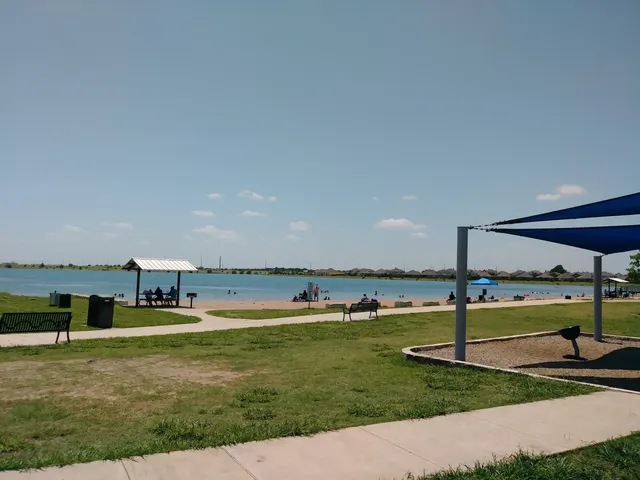 Lake Pflugerville Park