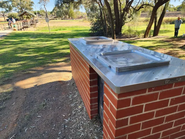 Sun River Resort Motel