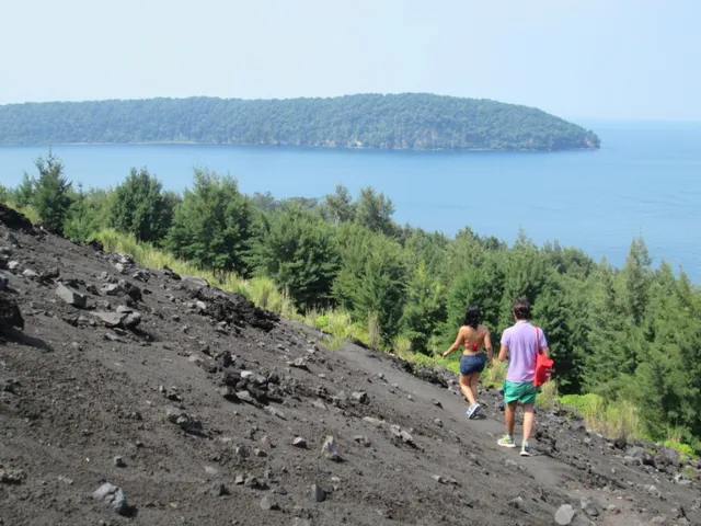 Krakatau Trek