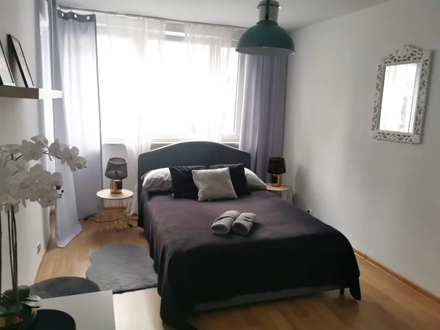 ClickTheFlat Royal Park Apartment