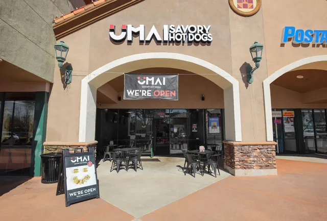 Umai Savory Hot Dogs