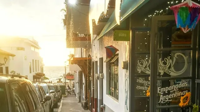 CHE VALLARTA - Empanadas Argentinas