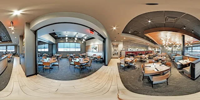 Cooper’s Hawk Winery & Restaurant