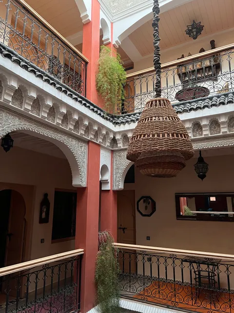 RIAD DAR ENNAKHLA