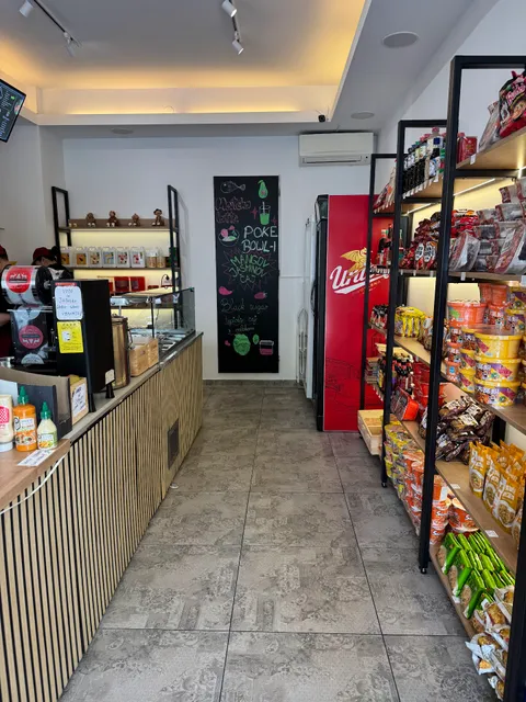 White Swan (Poke Bowl & Bubble Tea)