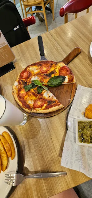 Pizzahut Domestic Arrivals