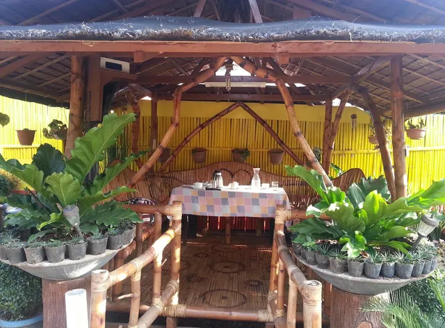 Lola Charing Pension