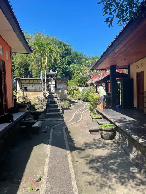 Made Roejas Family Homestay