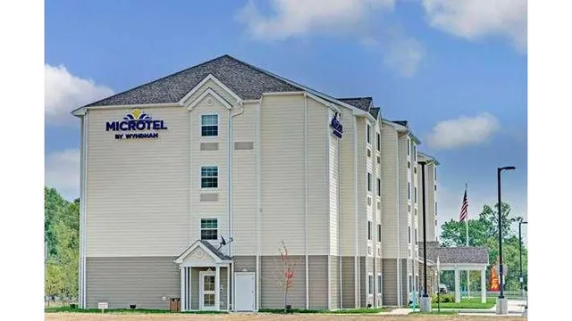 Microtel Inn & Suites by Wyndham Philadelphia Airport Ridley