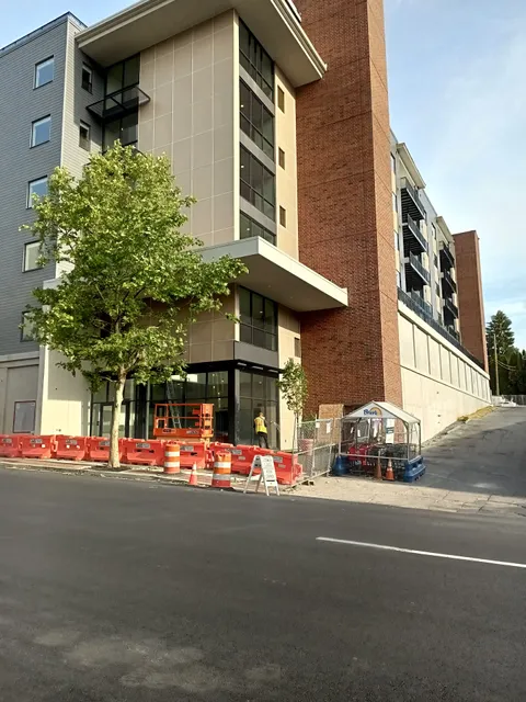 Luciano's Buy & Sell