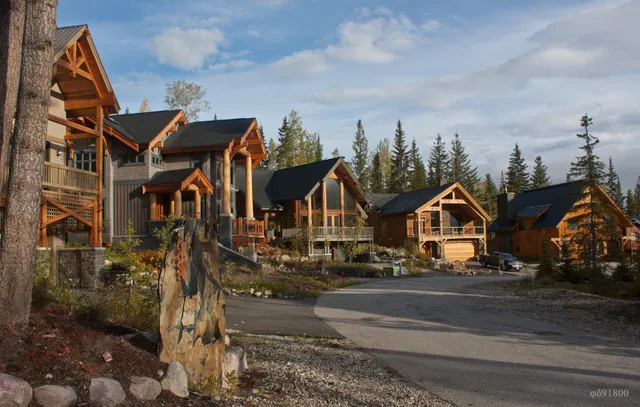 Kicking Horse Resort Rentals & Accommodations