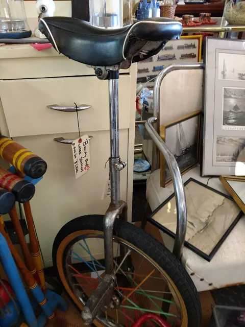 Valley View Antiques & More