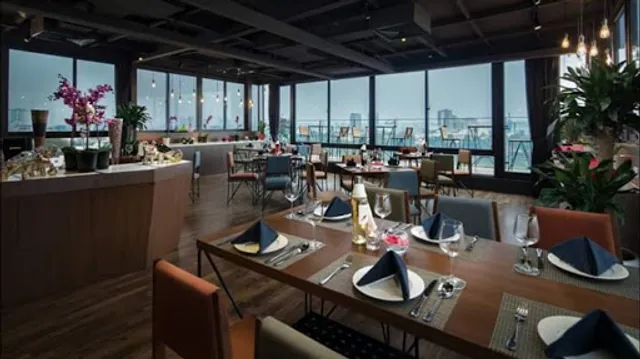 Panorama Restaurant & Bar