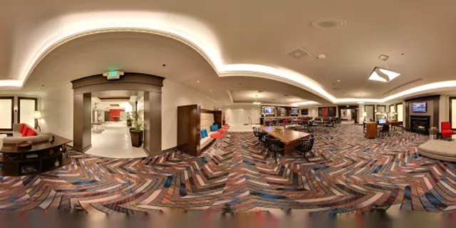 Redtrees Restaurant and Bar