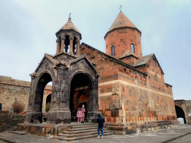 церковь святой Богородицы (Аствацанин)