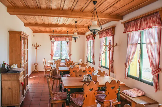 Restaurant and Boarding House "Na Gruntu"