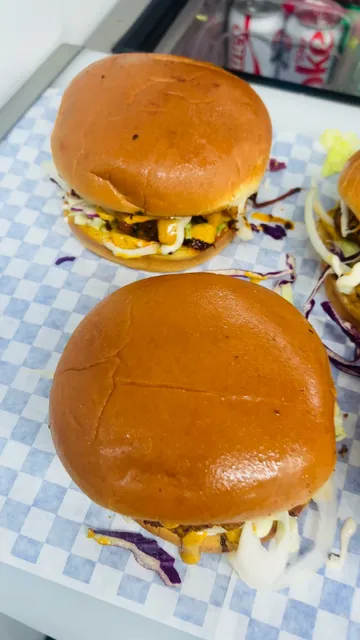 EAT LOVE REPEAT Metric BLvd