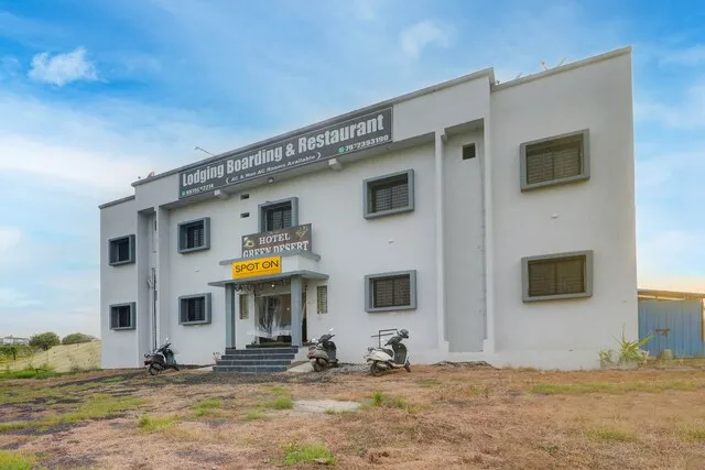 SPOT ON Hotel Green Desert Lodging