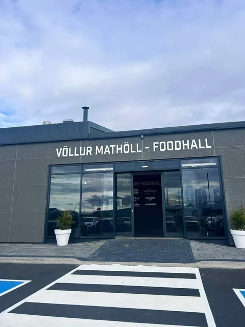 Völlur Mathöll - Food Hall
