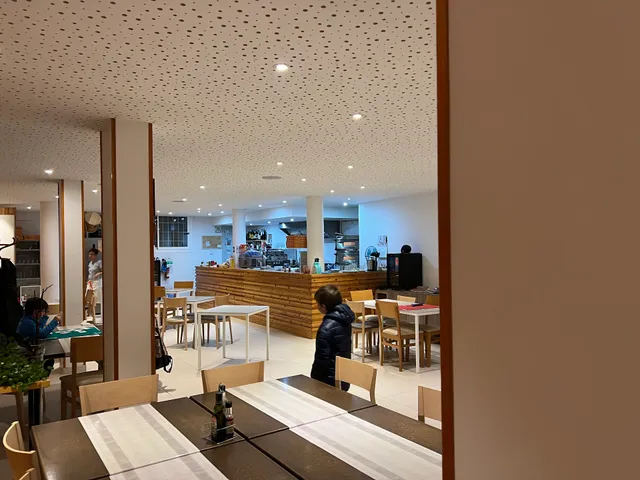 Cafetería Pizzería José, Centro de Mayores