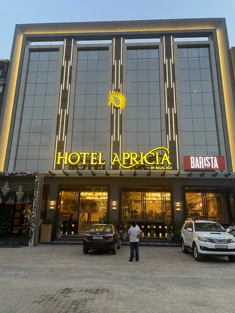 Hotel Apricia: by Rigal Blu