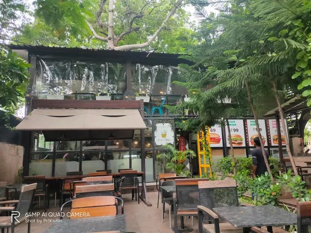 Toffeebar Cafe and Dining