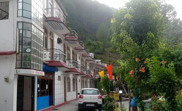HOTEL DIYA RAJ BARKOT UTTRAKASHI