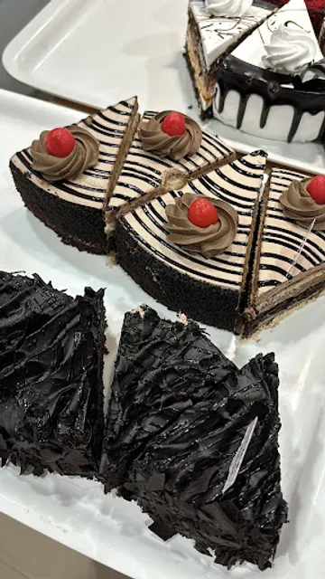 Kabhi B Bakery - Akshar Chowk