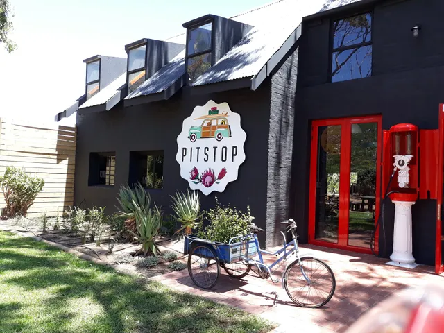 Rocky Bay, Steenbras