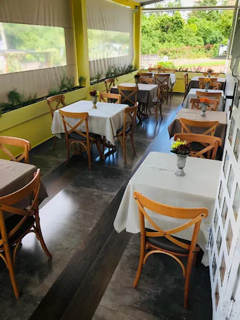 Restaurante Dona Jura.