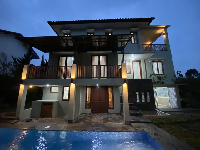 Villa Istana Bunga Lembang - Bandung